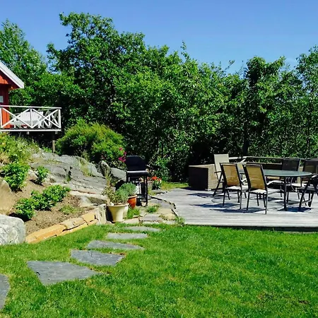 Private With Panoramic Views In Lillesand Ferienhaus Kvåse